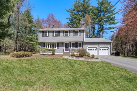 38 Flintlock Ln, Sudbury, MA 01776