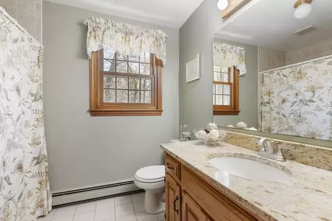 Bath - 8 Griffin Rd, Franklin, MA 02038 photo 2 of 2