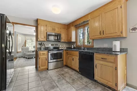 Kitchen - 8 Griffin Rd, Franklin, MA 02038 photo 1 of 2