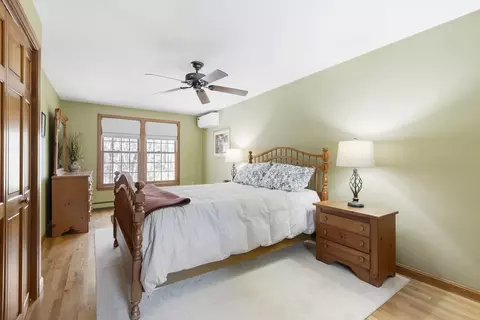 Bedroom - 8 Griffin Rd, Franklin, MA 02038 photo 2 of 5