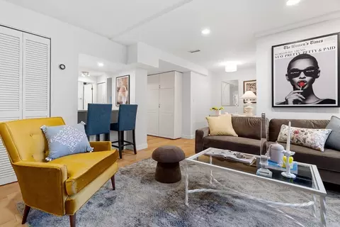 97 Sewall Ave #5, Brookline, MA 02446