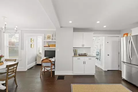 Entry Way - 3 Acacia St, Gloucester, MA 01930 photo 1 of 1