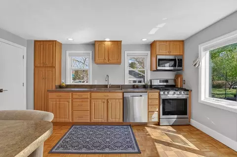 4 Lakeside Dr, Framingham, MA 01702 photo 8