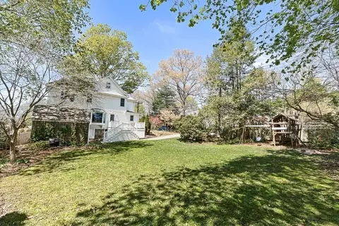 Exterior - 21 Howe St, Wellesley, MA 02482 photo 9 of 10