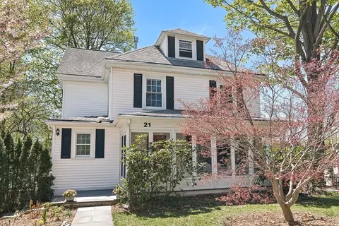 Exterior - 21 Howe St, Wellesley, MA 02482 photo 2 of 10