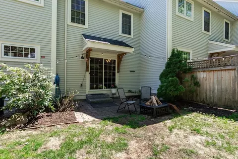 Exterior - 13 Junction Ln #13, Hamilton, MA 01982 photo 3 of 4