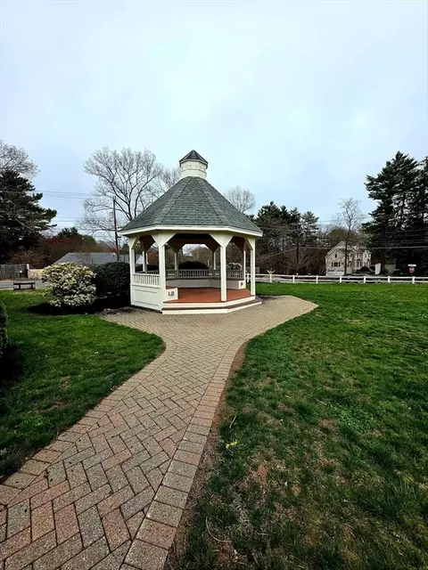 Exterior - 13 Junction Ln #13, Hamilton, MA 01982 photo 4 of 4