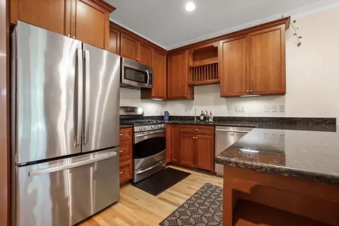 Kitchen - 13 Junction Ln #13, Hamilton, MA 01982 photo 2 of 2