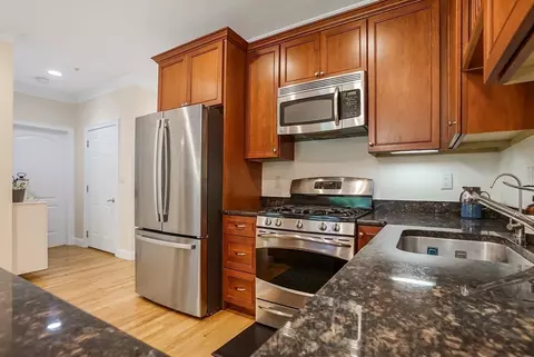 Kitchen - 13 Junction Ln #13, Hamilton, MA 01982 photo 1 of 2