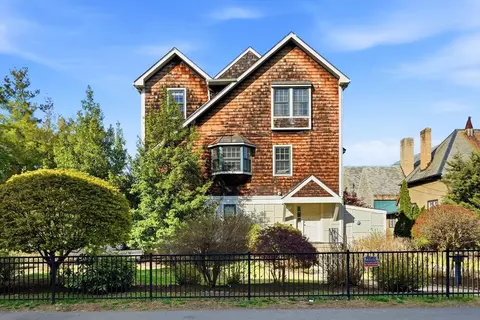 523 Hancock St #10, Quincy, MA 02170