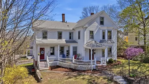 26 Walnut St, Maynard, MA 01754 photo 4