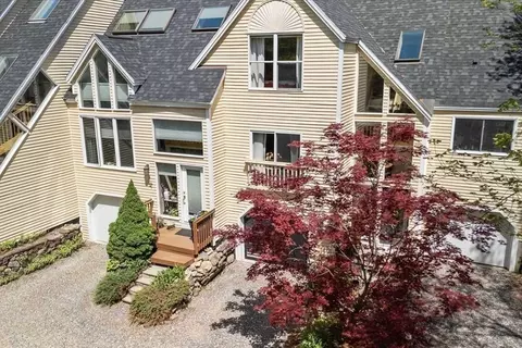 Exterior - 8 Deer Path #8, Hudson, MA 01749 photo 6 of 6