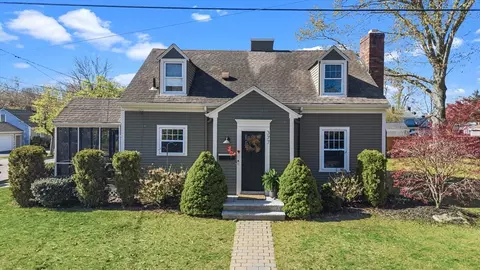 377 Archer St, Fall River, MA 02720