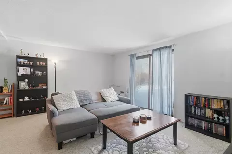 7 Village Hill Ln #2, Natick, MA 01760