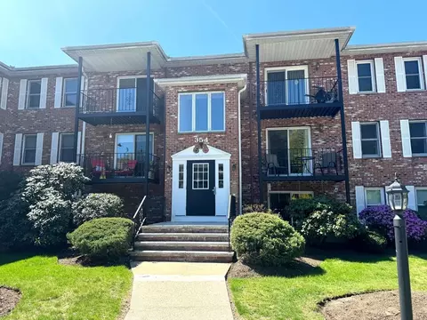 354 Neponset #G, Canton, MA 02021