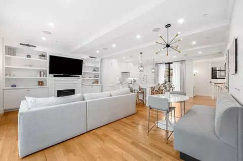 799 E 3rd St #2, Boston, MA 02127 photo 10