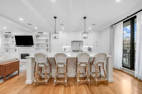 799 E 3rd St #2, Boston, MA 02127 photo 2