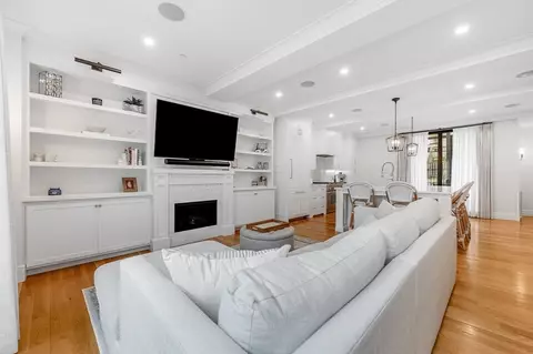 799 E 3rd St #2, Boston, MA 02127 photo 11