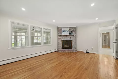 93 Wyndward Rd, Longmeadow, MA 01106 photo 5