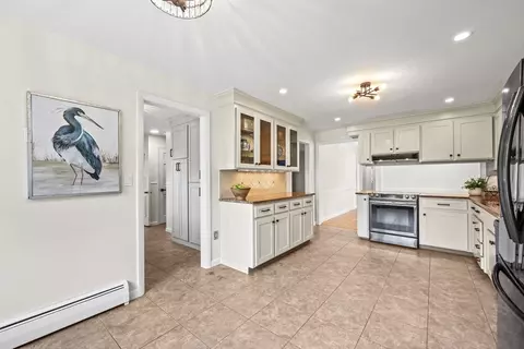 93 Wyndward Rd, Longmeadow, MA 01106 photo 11