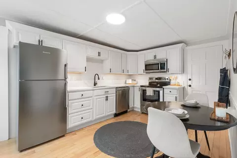10 12 Herbert St #21, Salem, MA 01970