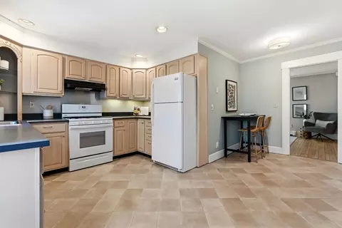 12 Broadway, Stoneham, MA 02180 photo 14