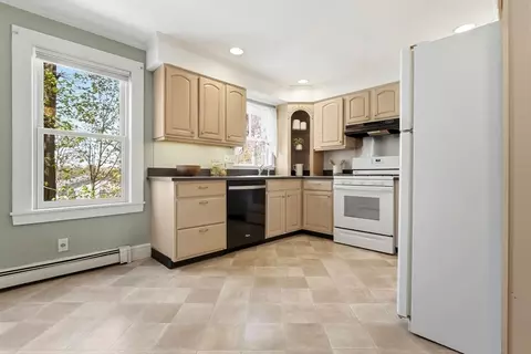 12 Broadway, Stoneham, MA 02180 photo 15