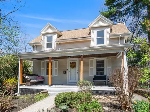 12 Broadway, Stoneham, MA 02180