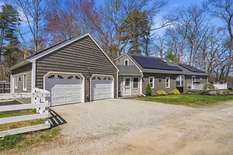 299 Clarke Road Ext, Sturbridge, MA 01518