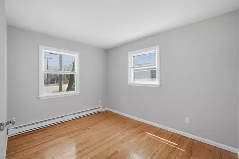Bedroom - 974 Wilbraham Rd, Springfield, MA 01109 photo 3 of 5