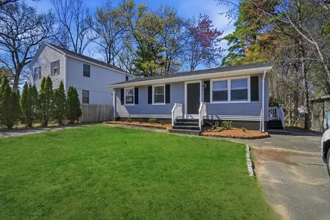 Exterior - 974 Wilbraham Rd, Springfield, MA 01109 photo 2 of 4