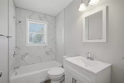 Bath - 974 Wilbraham Rd, Springfield, MA 01109 photo 1 of 1