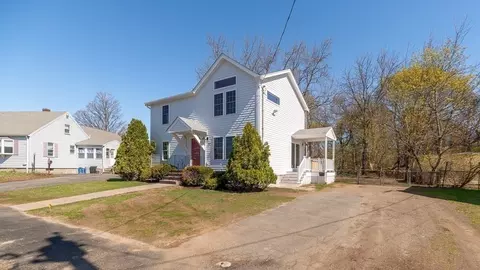 Exterior - 32 Lexington Dr, Beverly, MA 01915 photo 5 of 7
