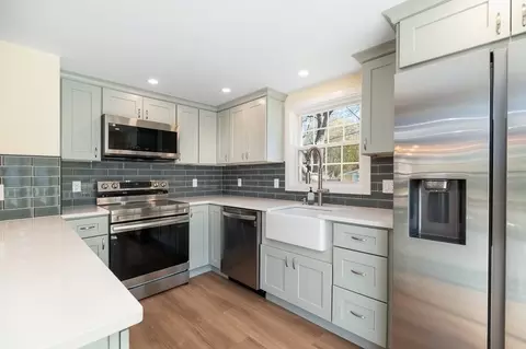 Kitchen - 32 Lexington Dr, Beverly, MA 01915 photo 1 of 5