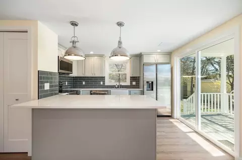 Kitchen - 32 Lexington Dr, Beverly, MA 01915 photo 3 of 5