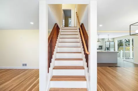 Entry Way - 32 Lexington Dr, Beverly, MA 01915 photo 1 of 4