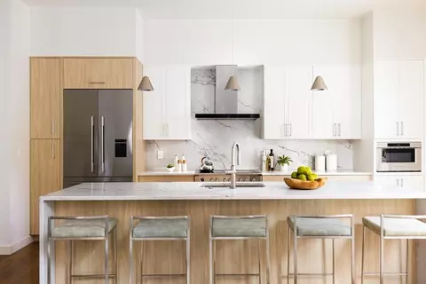 21 Kent Sq #1, Brookline, MA 02446