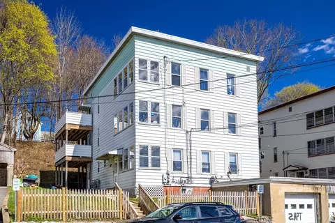 242 Pine St, Gardner, MA 01440