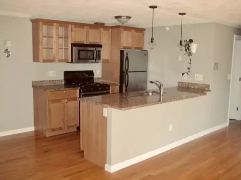 56 Townsend St #C21, Abington, MA 02351