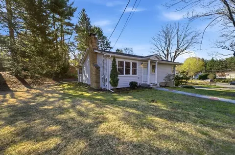 11 Ingleside Rd, Natick, MA 01760