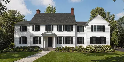 17 Midland Rd, Wellesley, MA 02482