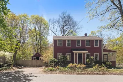 75 School St, Acton, MA 01720