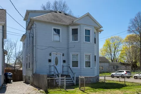 97 Center St, Fairhaven, MA 02719