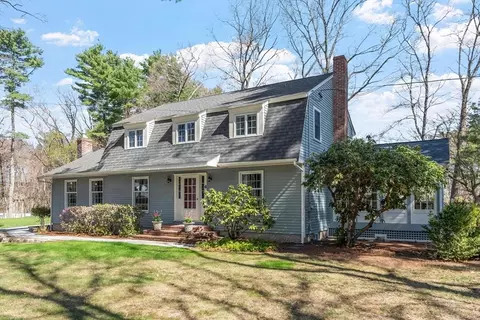 4 White Pine Dr, Georgetown, MA 01833