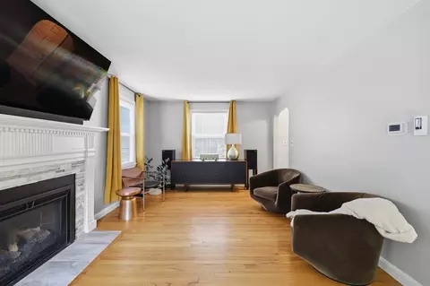145 Chalmers St, Springfield, MA 01118 photo 12