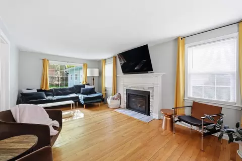 145 Chalmers St, Springfield, MA 01118 photo 13
