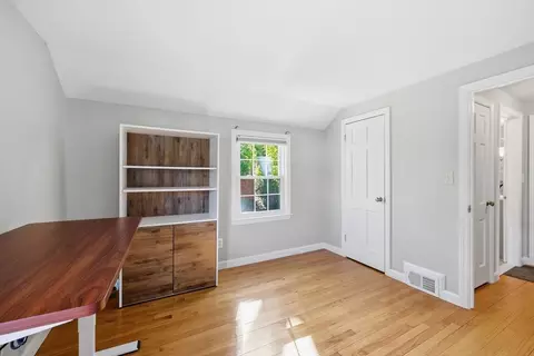 145 Chalmers St, Springfield, MA 01118 photo 26