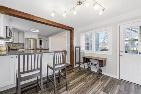 145 Chalmers St, Springfield, MA 01118 photo 4