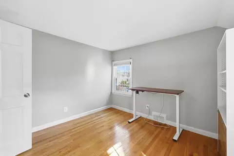 145 Chalmers St, Springfield, MA 01118 photo 25