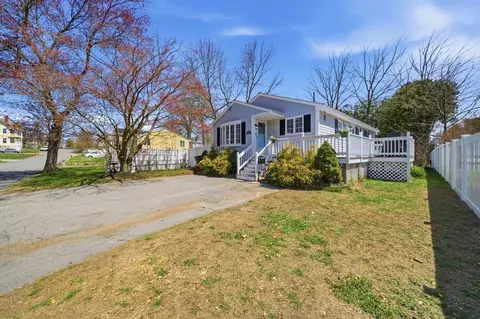 28 Elmwood St, North Andover, MA 01845